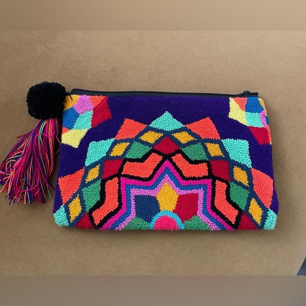 Wayuu cosmetic bag hand made